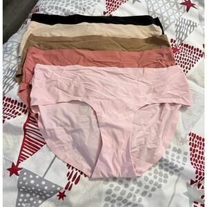 NWOT Auden Women’s Seamless Hipster Panties – Size M – 5 Pair Bundle